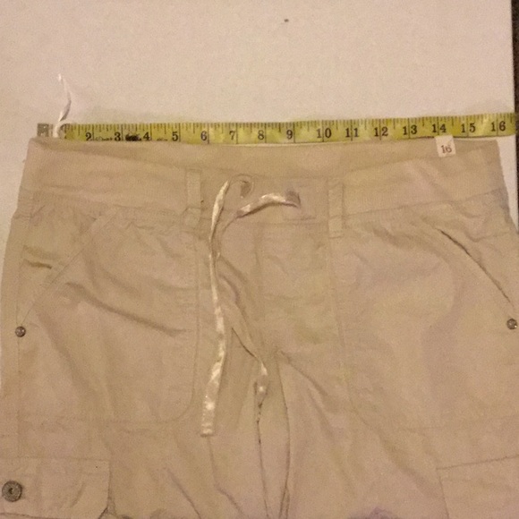 NWT Justice khaki cargo Capri (Girl) 16.5 - Picture 4 of 8